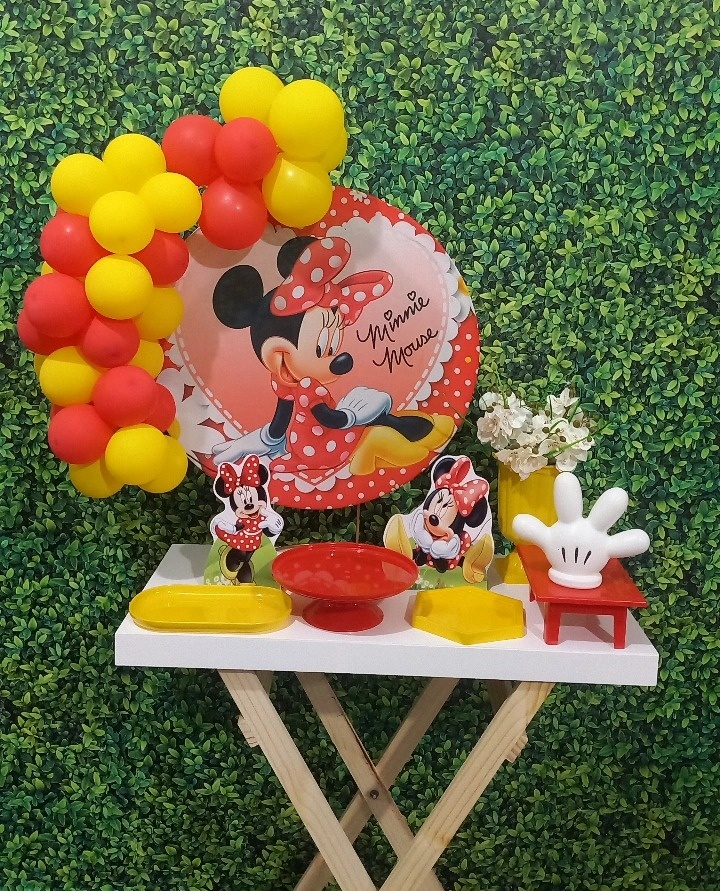 Kit Na Mesa Minnie Vermelha Com Arco - Dafê Pegue e Monte 