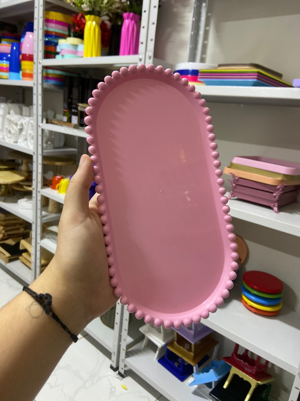 Bandeja Oval Bolinhas Rosa Bebe - Mini Festas