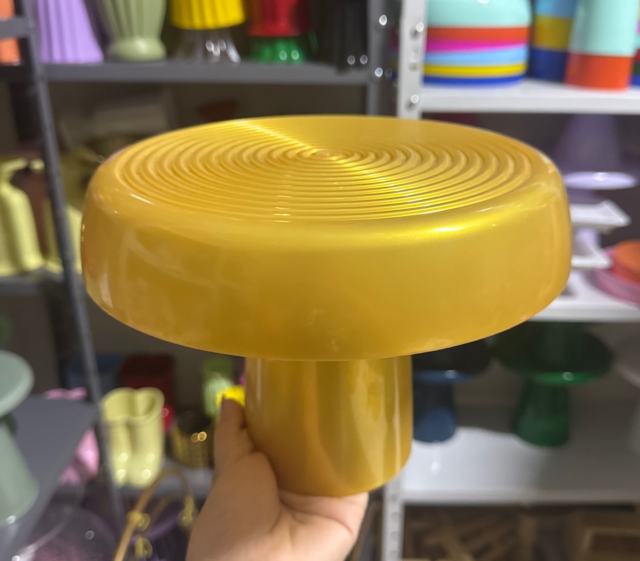  Boleira Caracol Dourado  - Mini Festas