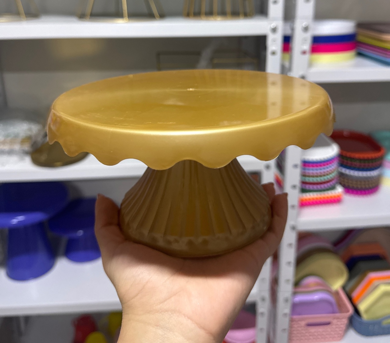Boleira Cake Dourado - Mini Festas