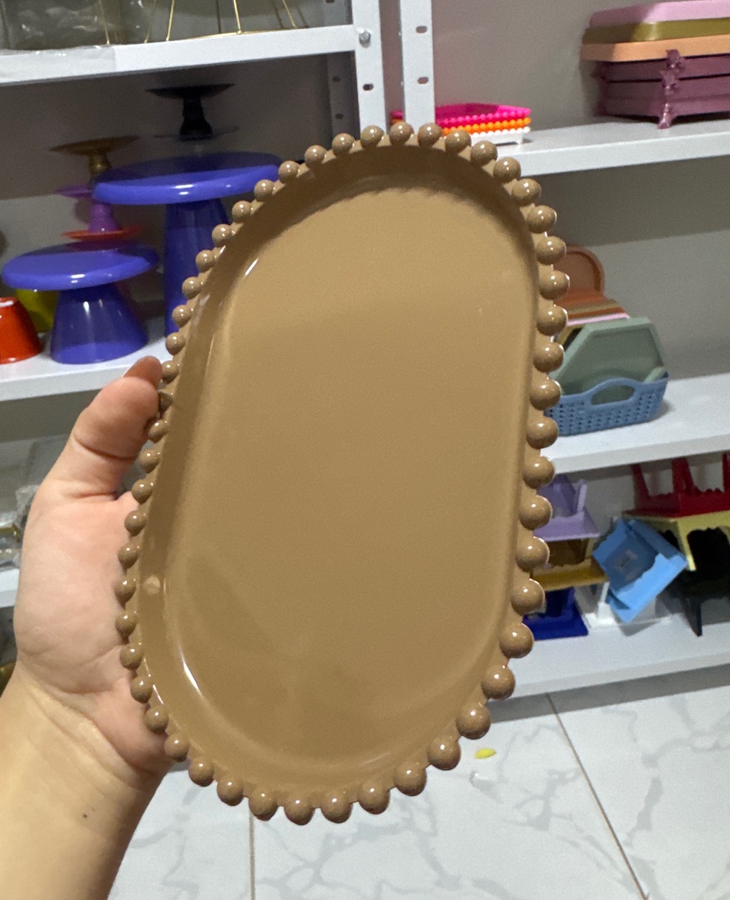 Mini Bandeja Oval Bolinhas Marrom - Mini Festas