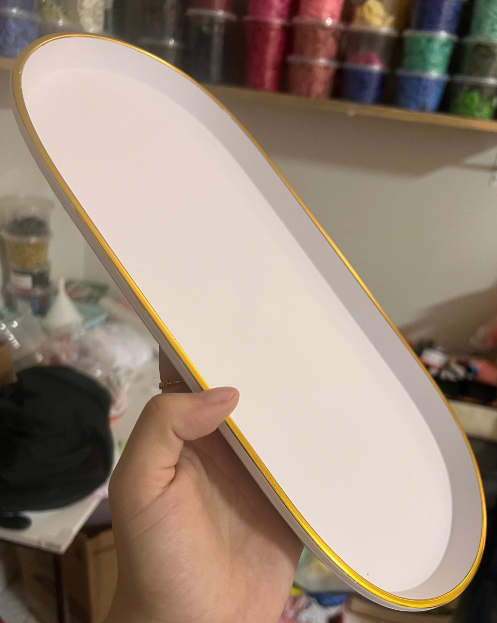 Boleira Oval Branca Com Dourado  - Mini Festas