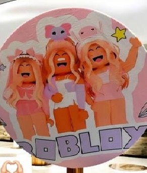 Capa Roblox Fem - Mini Festas