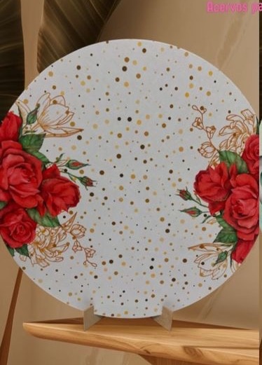 Capa Floral Com Rosas Vermelhas  - Mini Festas