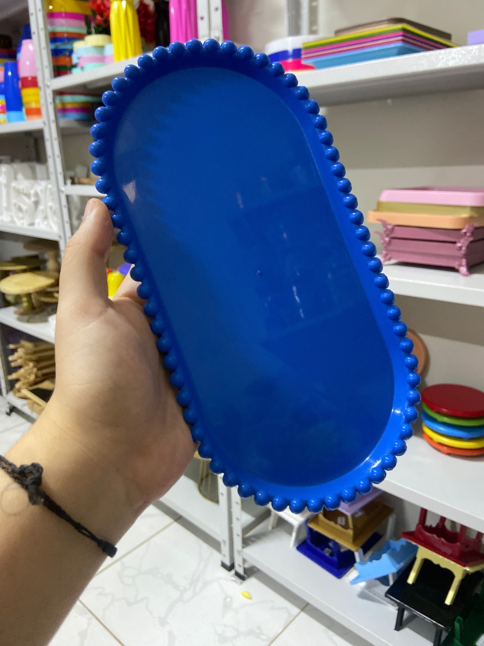 Bandeja Oval Bolinhas Azul Escuro - Mini Festas