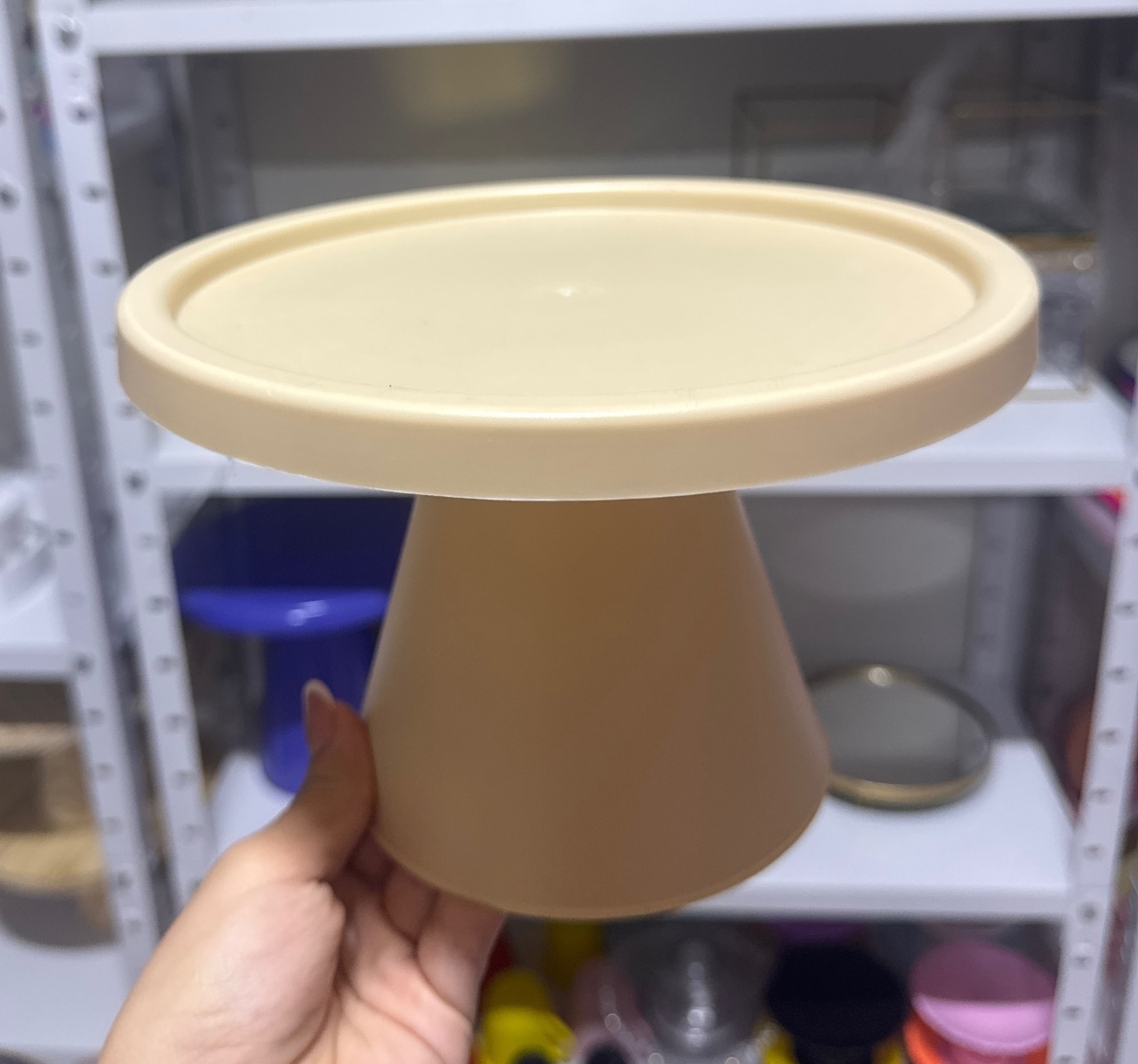 Boleira Cone Bege - Mini Festas