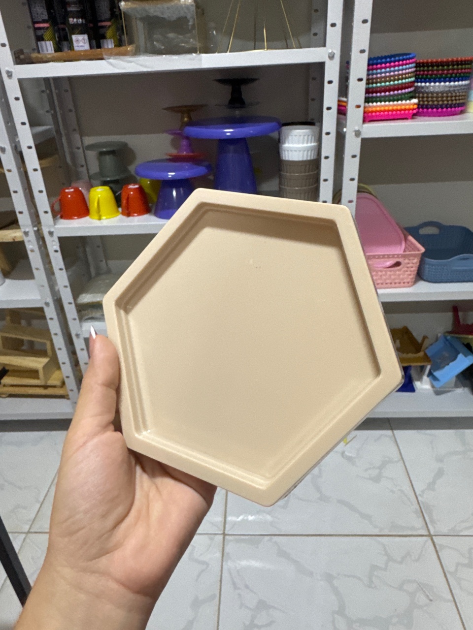 Mini Bandeja Sextavada Bege  - Mini Festas