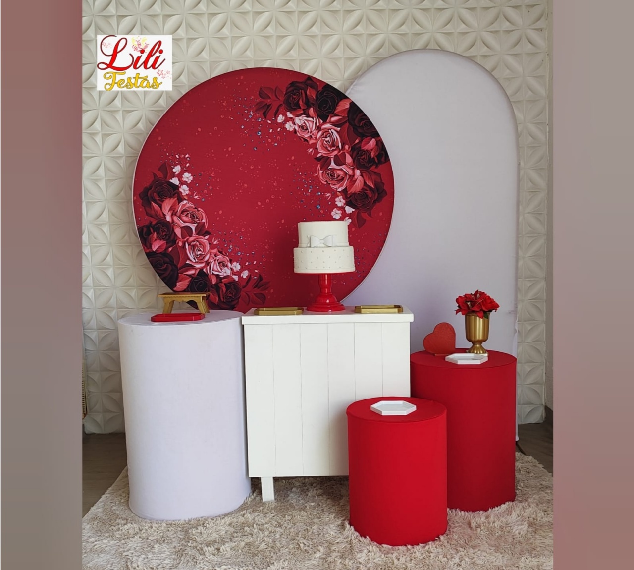 Floral Vermelho + Romano + Cômoda - LiliFestaspegueemonte