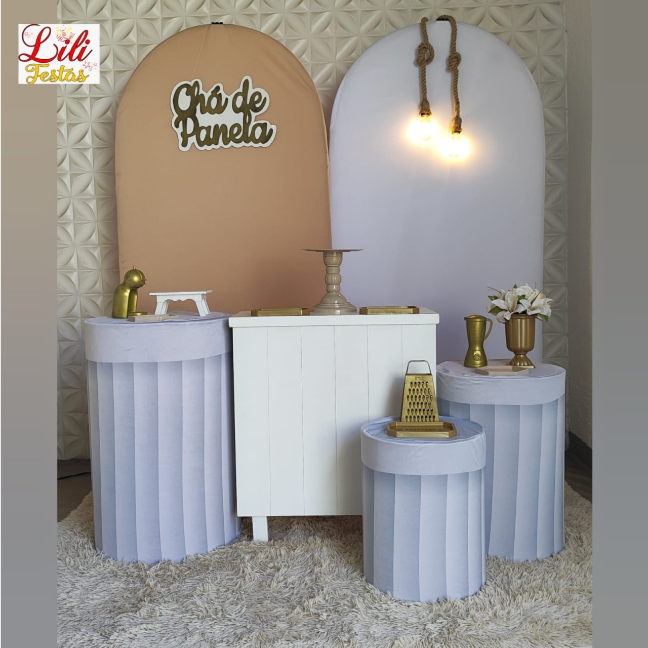 Chá de Panela Branco Cilindros Ripado + Painel Lateral + Corda de Iluminação + Comoda - LiliFestaspegueemonte