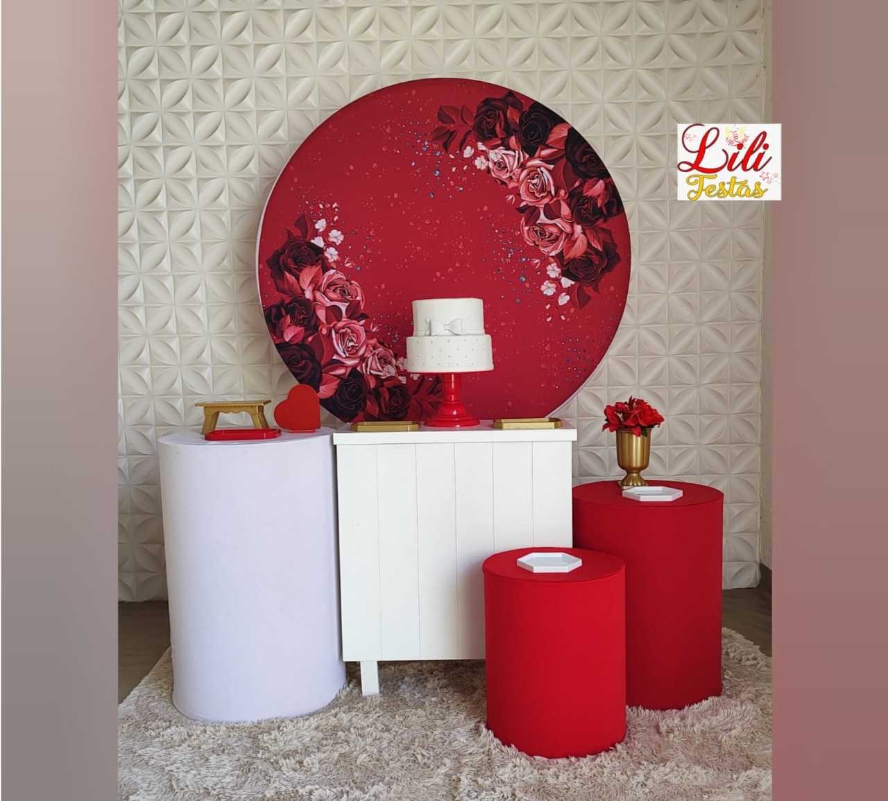 Floral Vermelho + Cômoda - LiliFestaspegueemonte