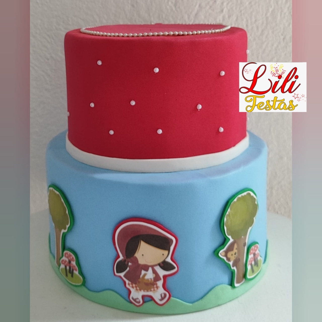 Bolo Fake - Chapeuzinho Vermelho  - LiliFestaspegueemonte