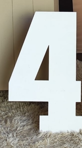 Número "4" de Chão - LiliFestaspegueemonte
