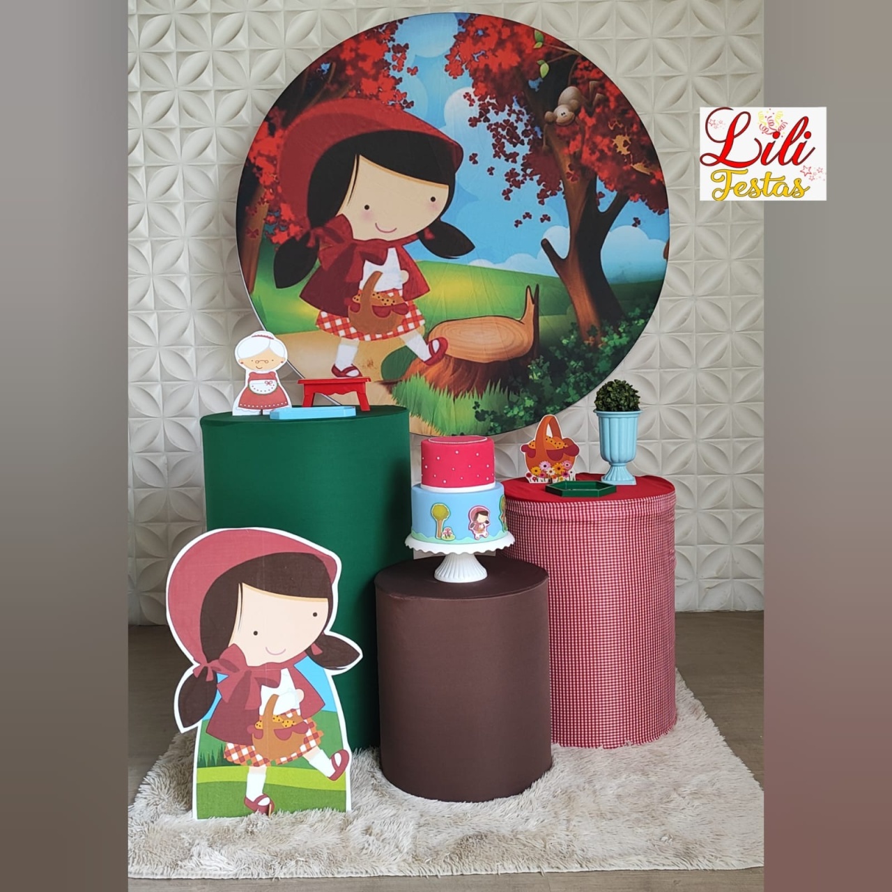 Chapeuzinho Vermelho  - LiliFestaspegueemonte