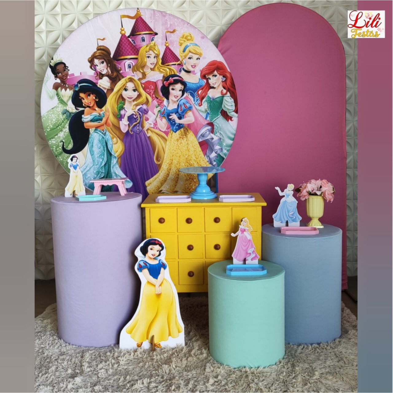 As Princesas (2) + Cômoda + Romano - LiliFestaspegueemonte