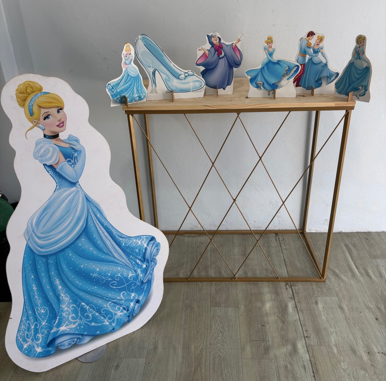 Displey Cinderela - Déh Decorações 