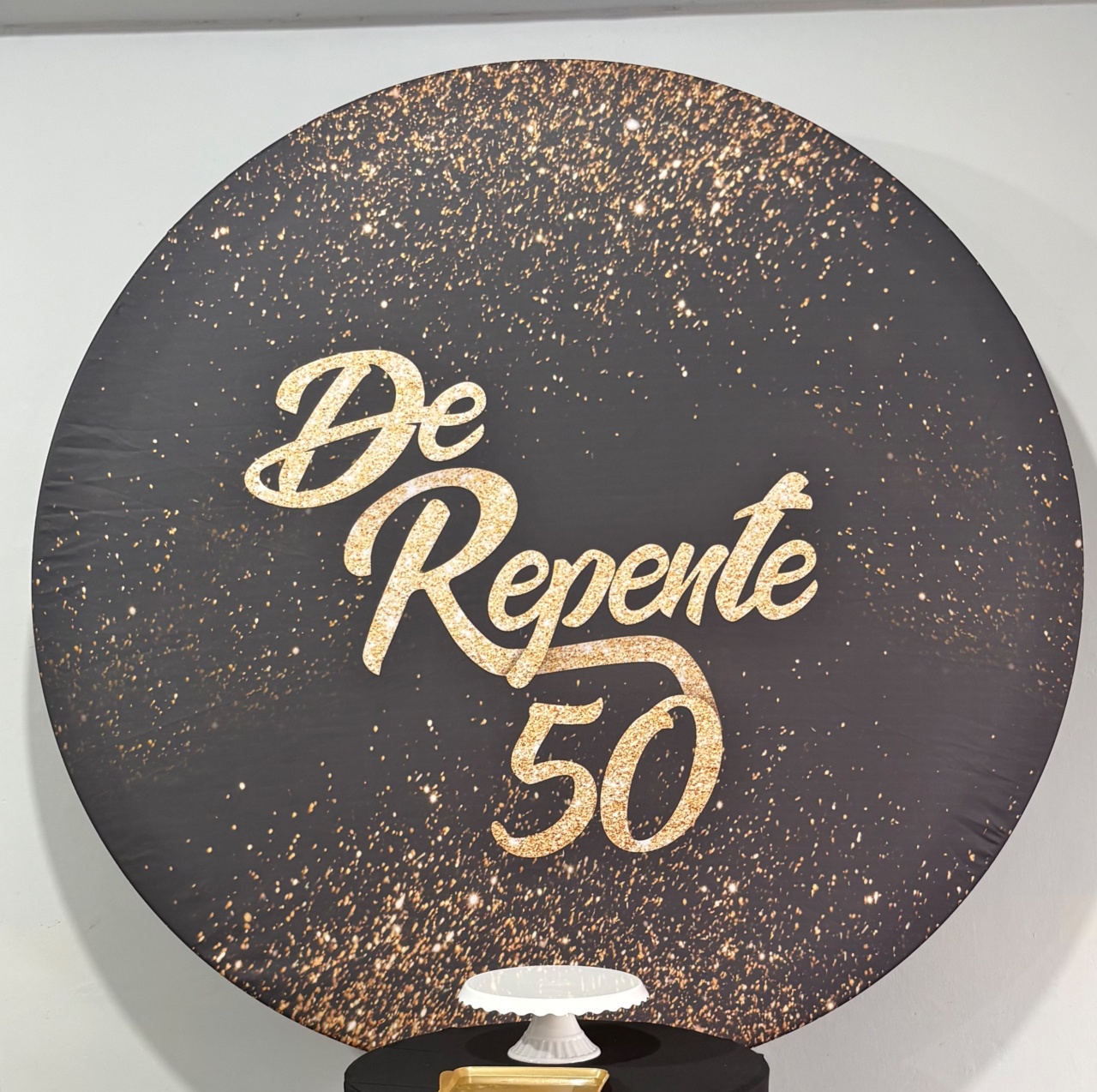 Capa Painel Redondo de Repente 50  - Déh Decorações 