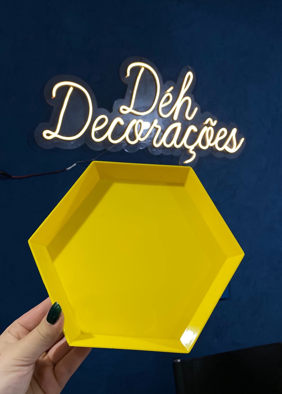Bandeja Amarela Sextaxada - Déh Decorações 