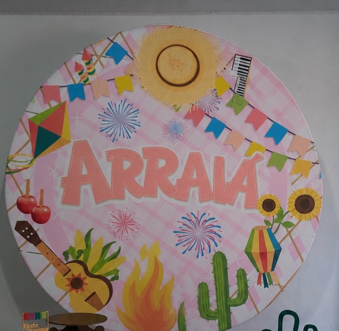 Capa Painel Redondo Arraia Rosa - Déh Decorações 