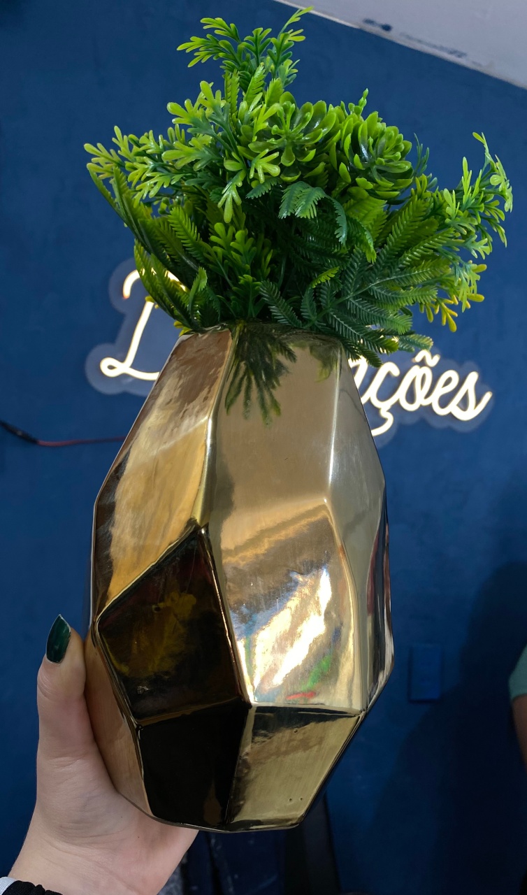 Vaso Dourado M Com Ramos - Déh Decorações 