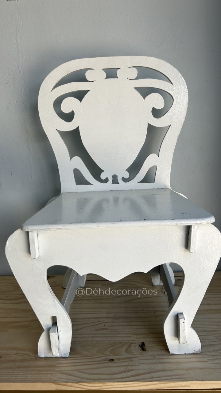 Banquinho Branco - Déh Decorações 