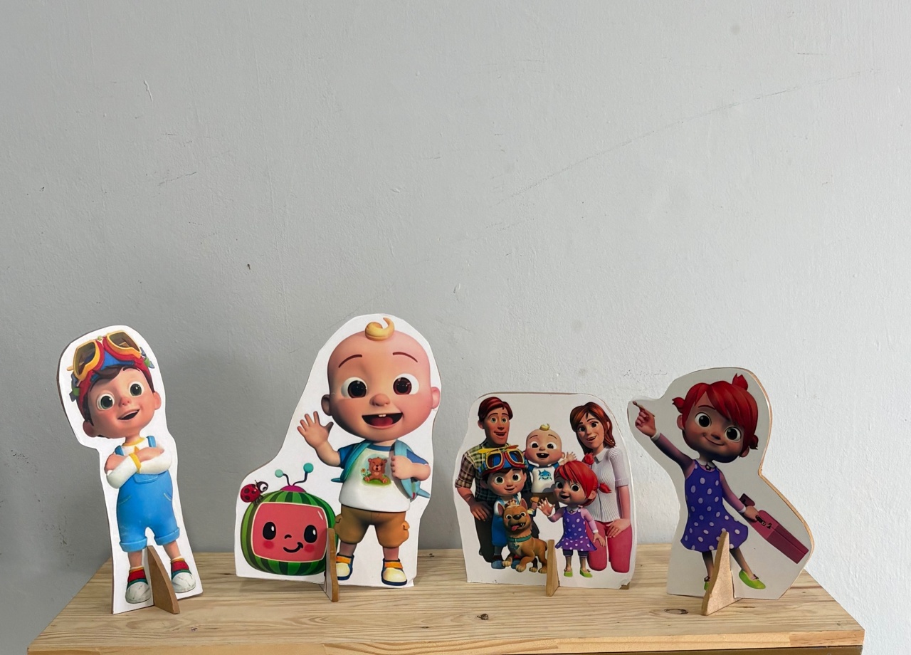 Displey Cocomelon - Déh Decorações 