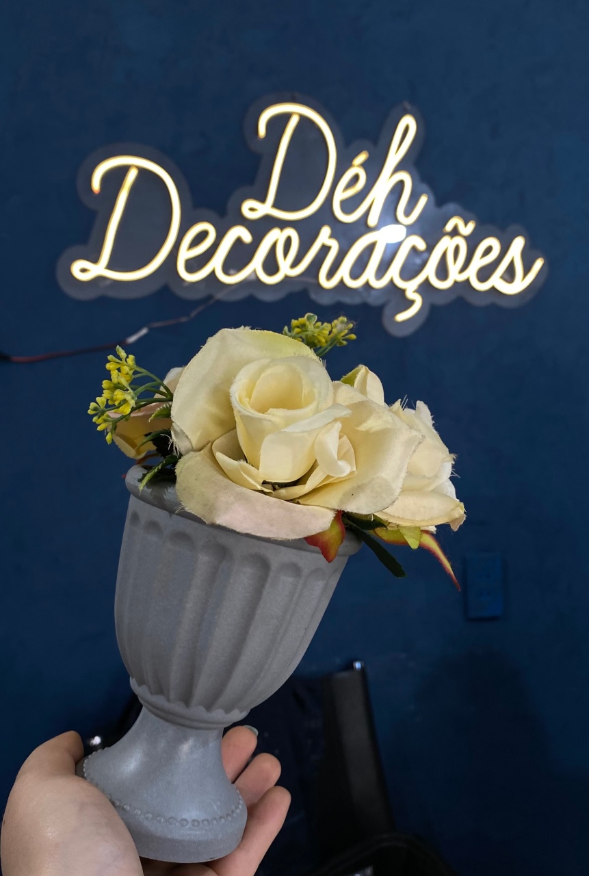 Vaso Cinza Pequeno Com Flor  - Déh Decorações 