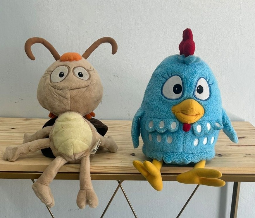 Pelúcia Galinha Pintadinha  - Déh Decorações 