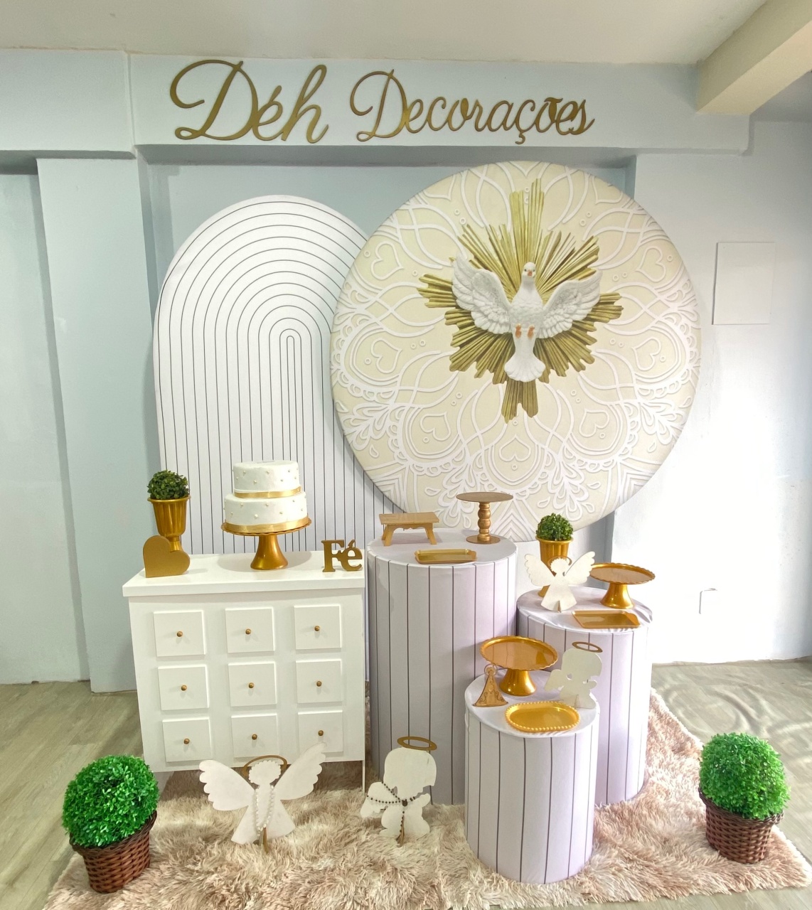 Batizado Dourado (Kit 4) - Déh Decorações 