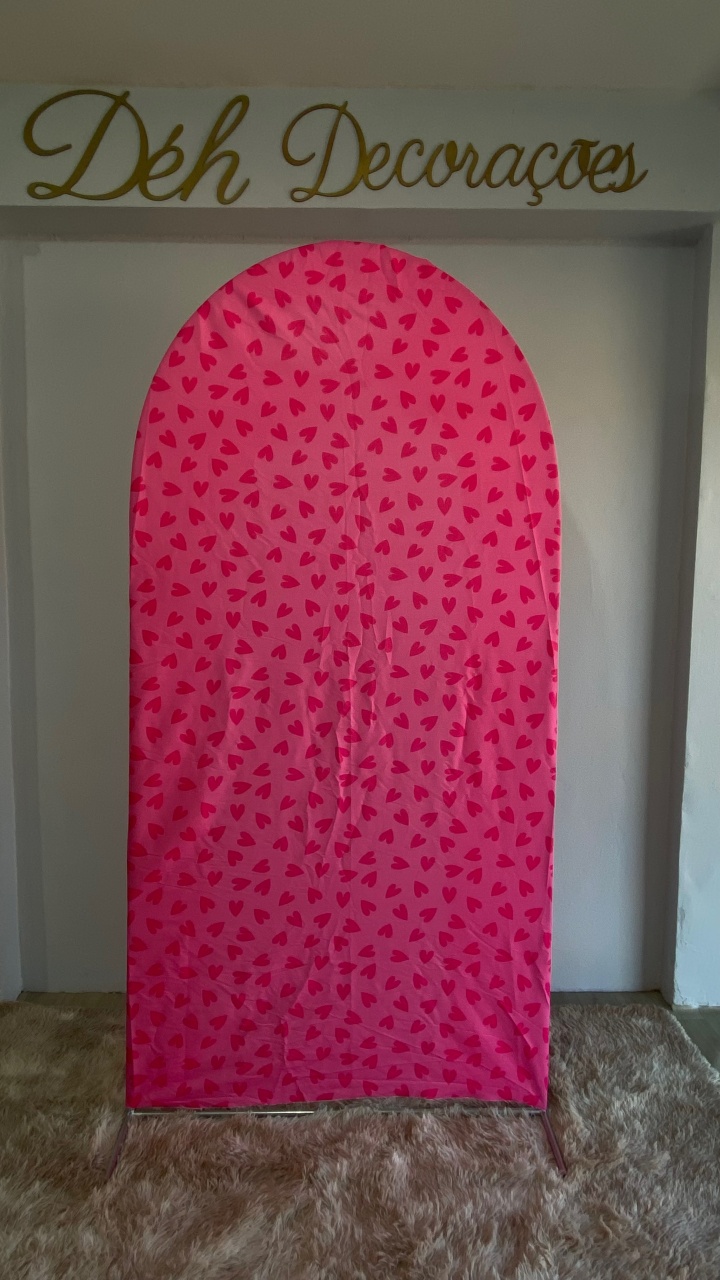 Capa Painel Romano Pink de Corações  - Déh Decorações 