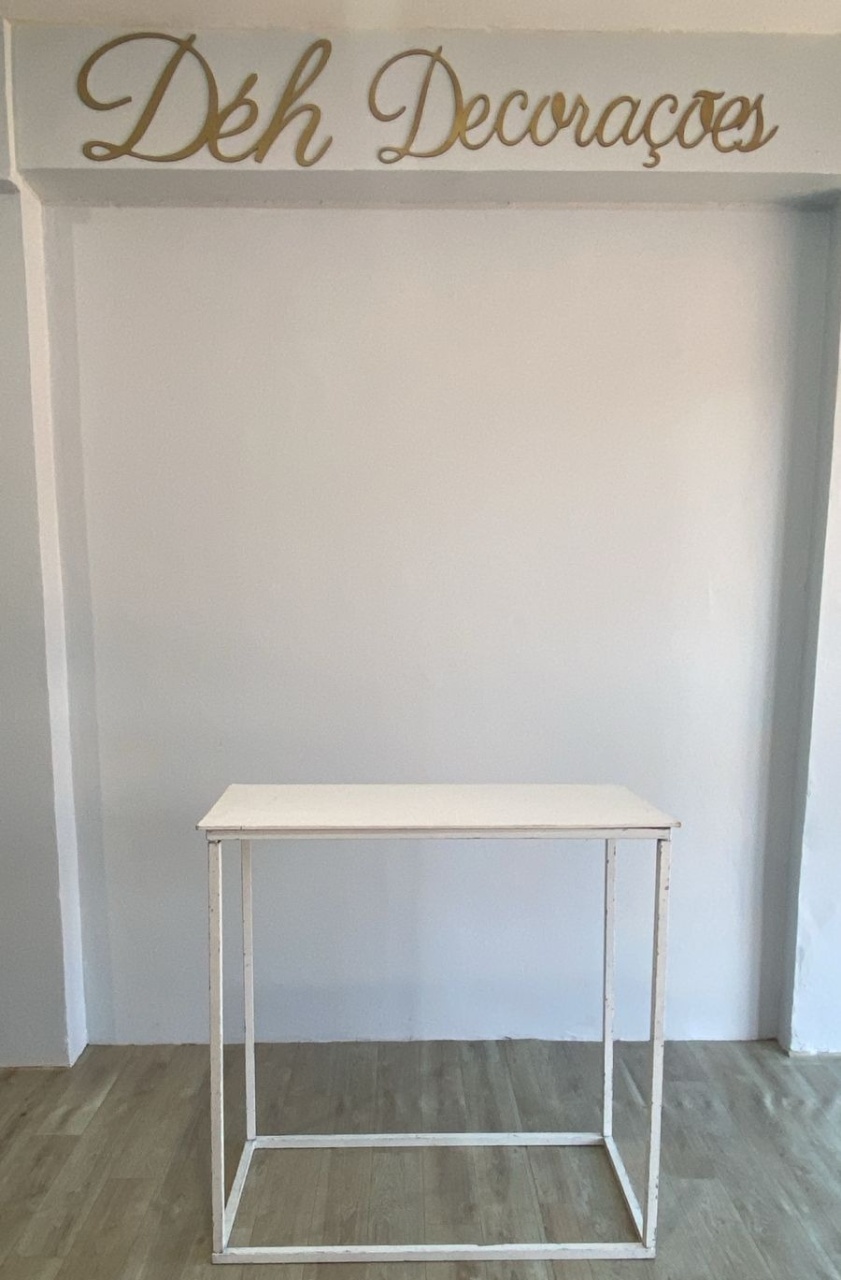 Mesa Branca  - Déh Decorações 