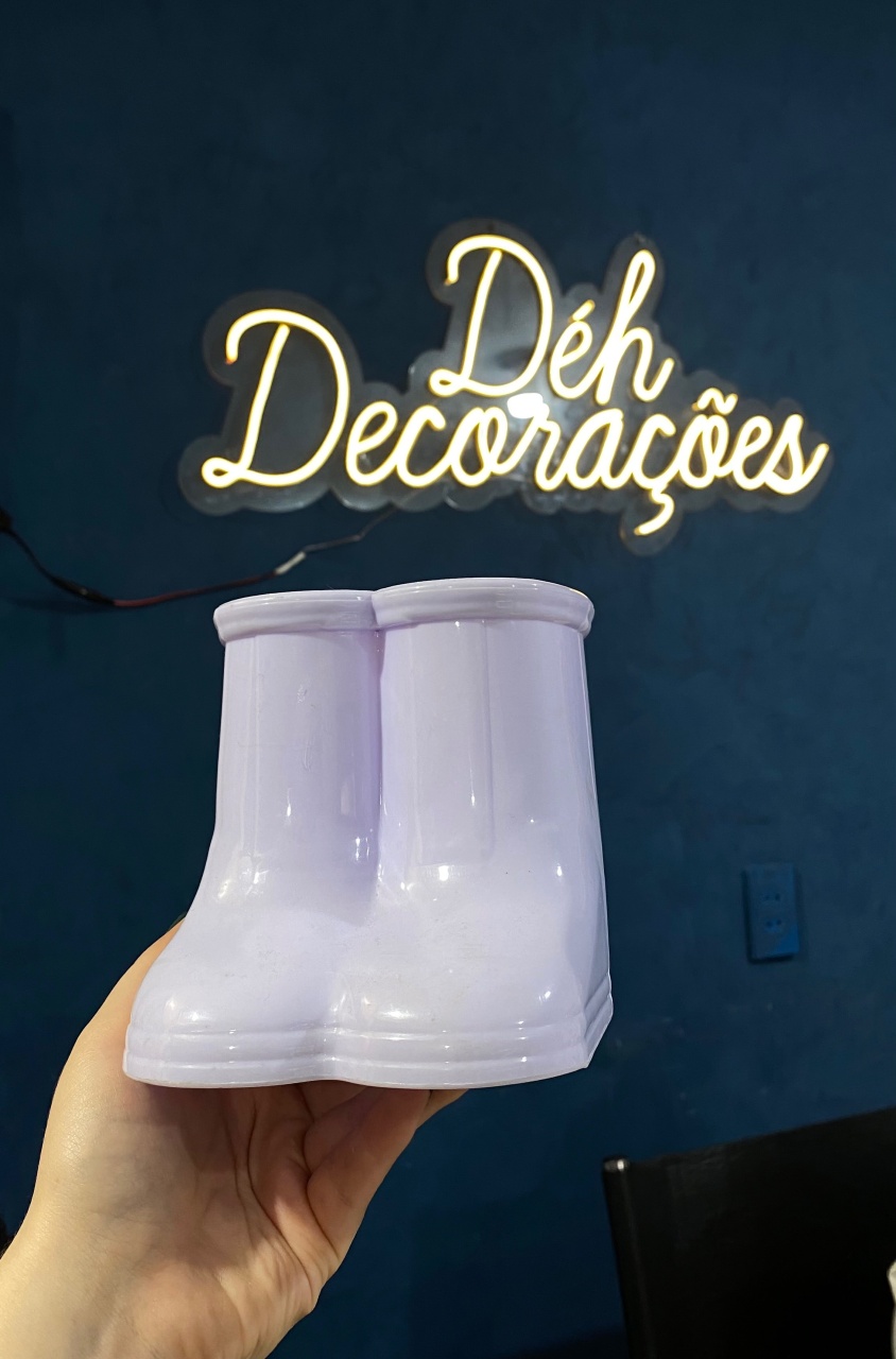 Bandeja Botinha Lilás  - Déh Decorações 