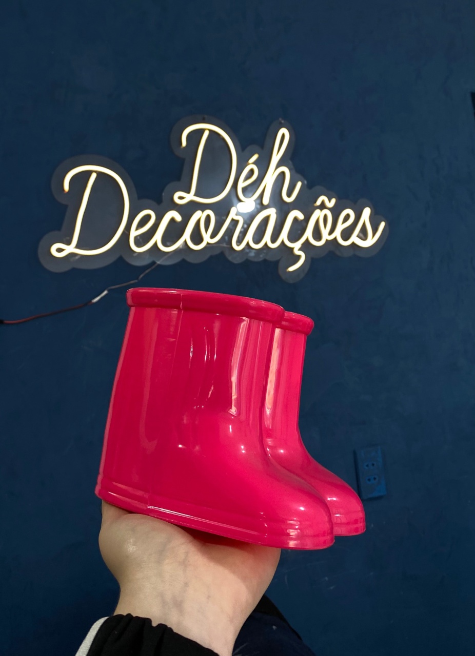 Botinha Rosa  - Déh Decorações 