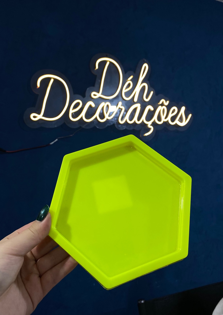 Bandeja Amarela Neon Sextavada - Déh Decorações 