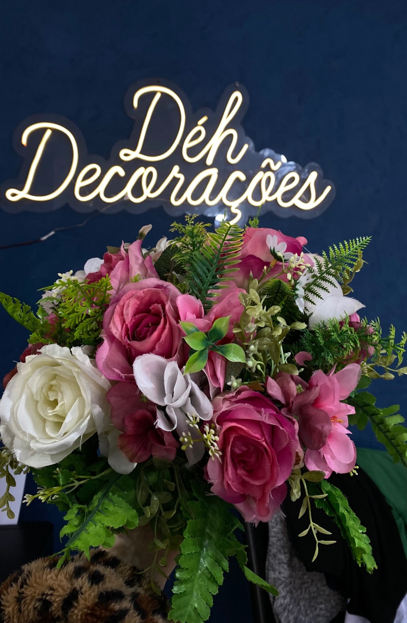 Arranjo de Flor Rosa  - Déh Decorações 