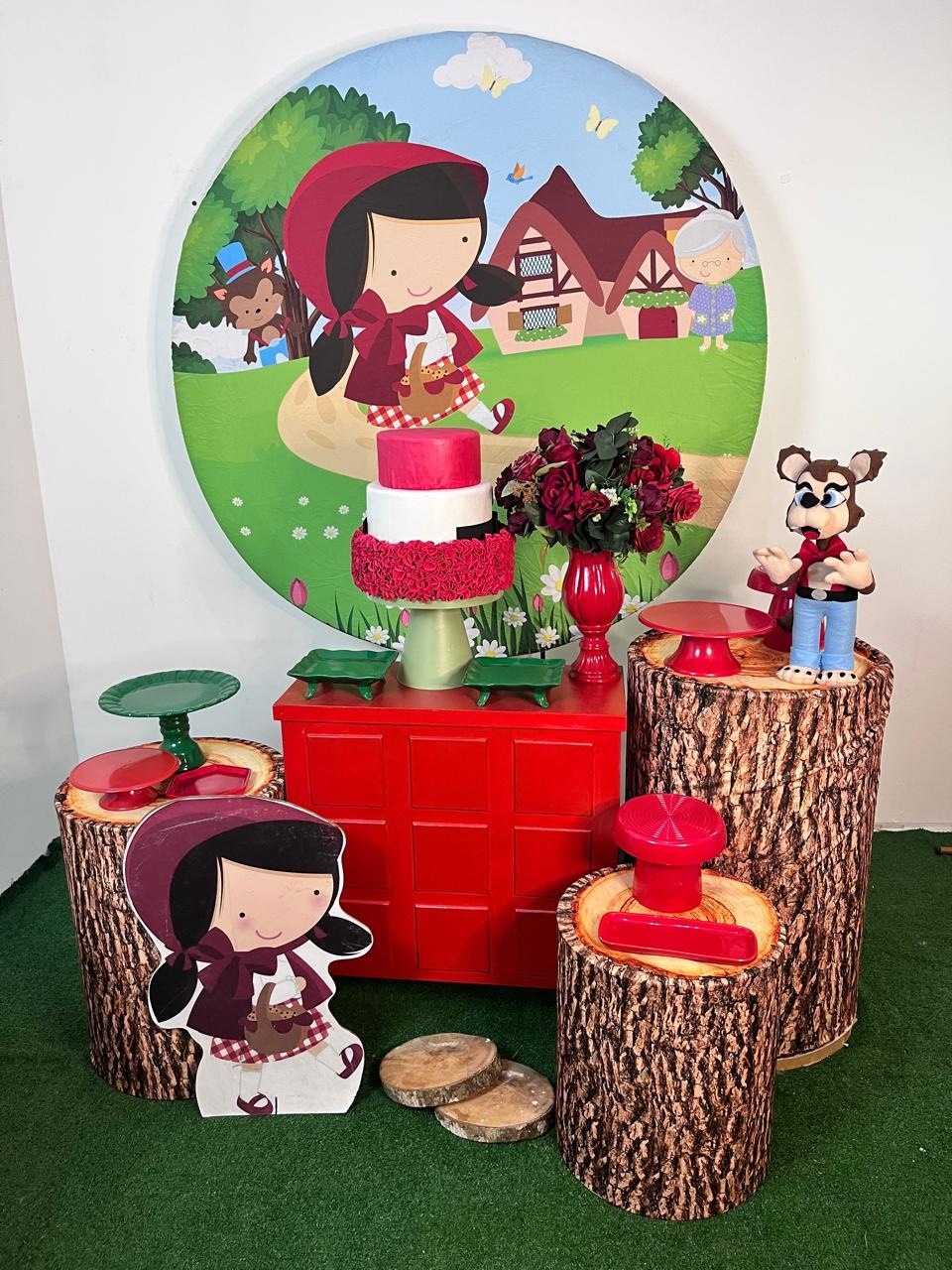 Alugue Decoração Tema Chapeuzinho Vermelho  ( Modelo 2 )  - BGI FESTAS