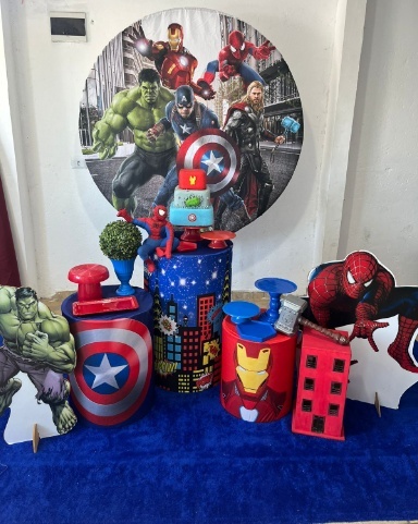 Alugue Decoração Tema Vingadores  ( Modelo 2 ) - BGI FESTAS