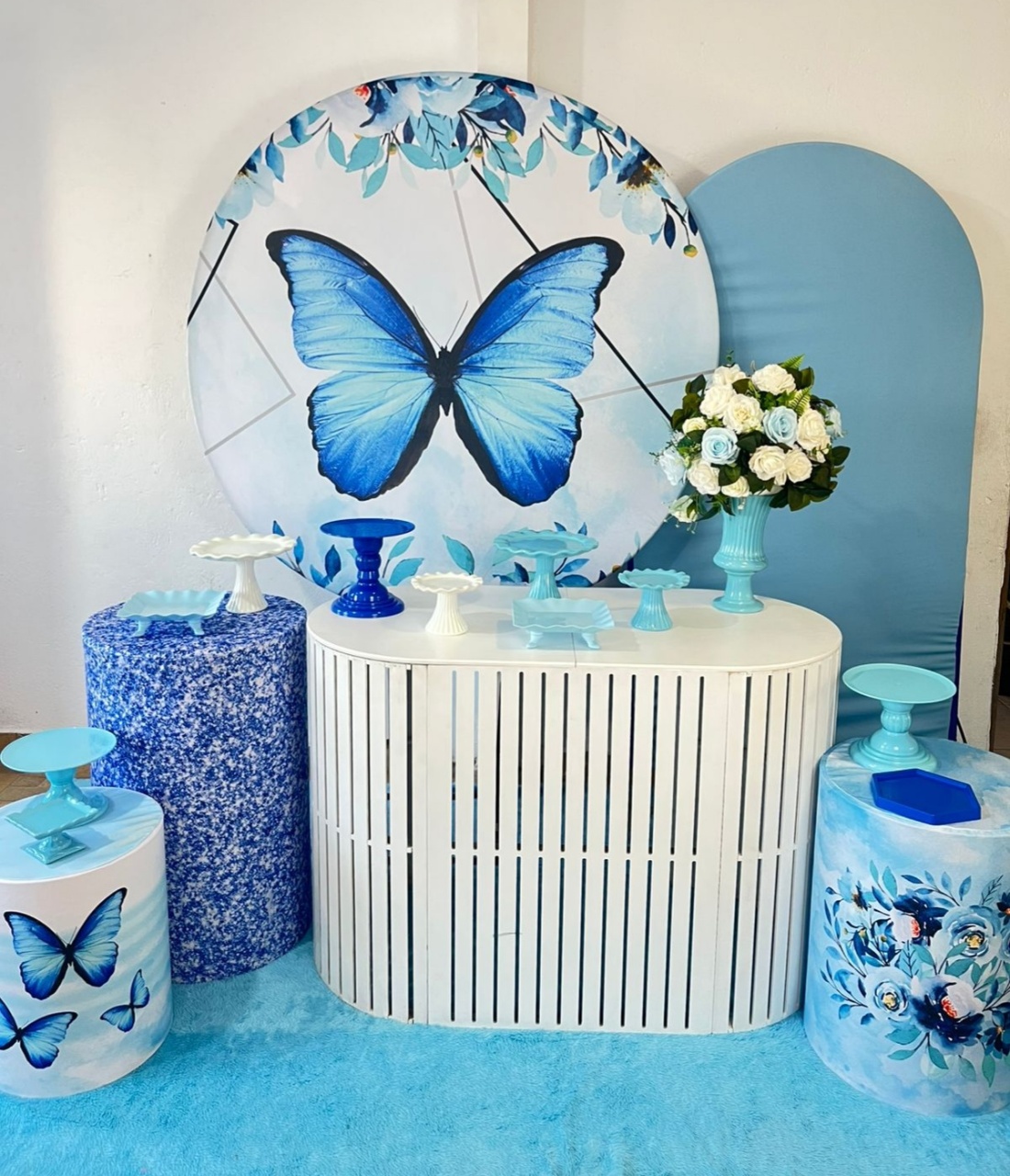 Alugue Decoração Tema Borboleta Azul ( Modelo 3)    - BGI FESTAS