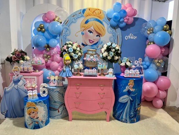 Alugue Decoração Tema Cinderela ( Modelo 2 )     - BGI FESTAS