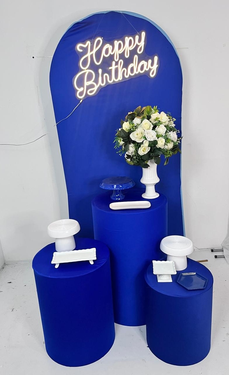 Alugue Decoração Tema Happy Birthday  Azul (Modelo 1)          - BGI FESTAS