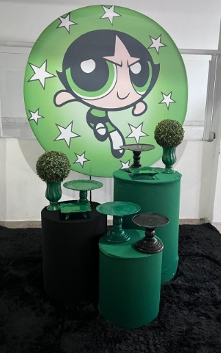 Alugue Decoração Tema Docinho ( Modelo 1)  - BGI FESTAS