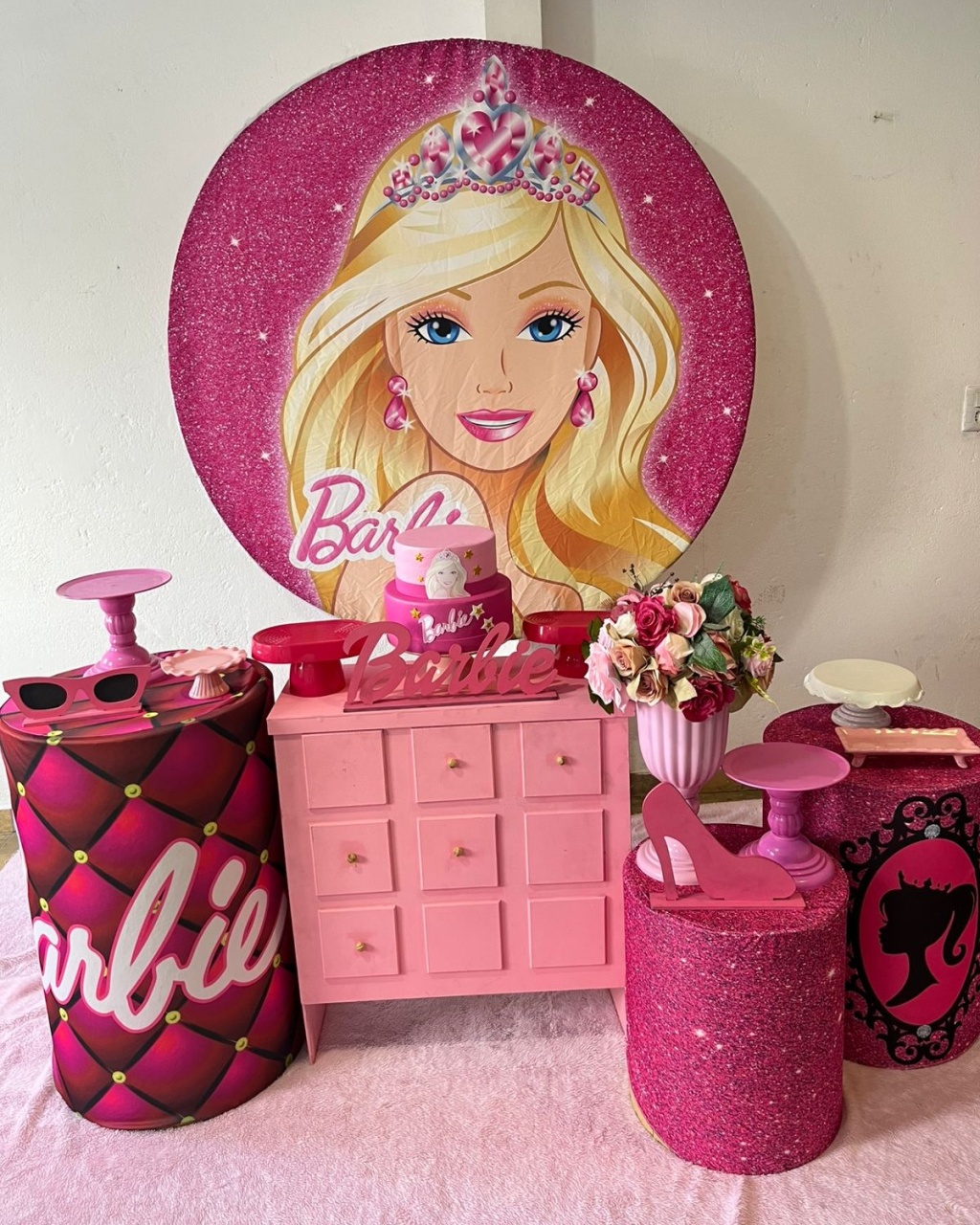 Alugue Decoração Tema Barbie (Modelo 2)   - BGI FESTAS