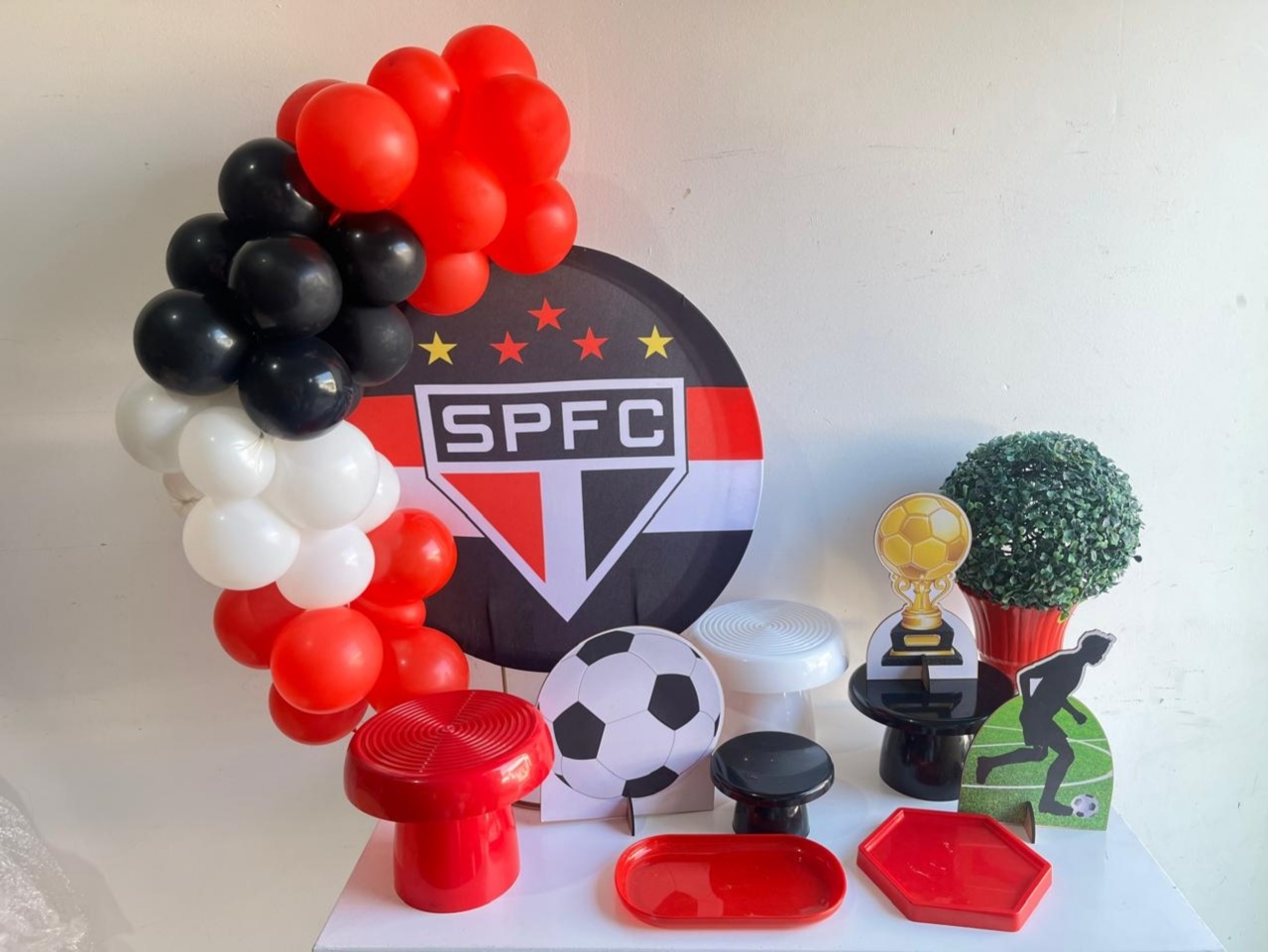 Alugue Decoração Tema São Paulo ( Modelo 1) - BGI FESTAS