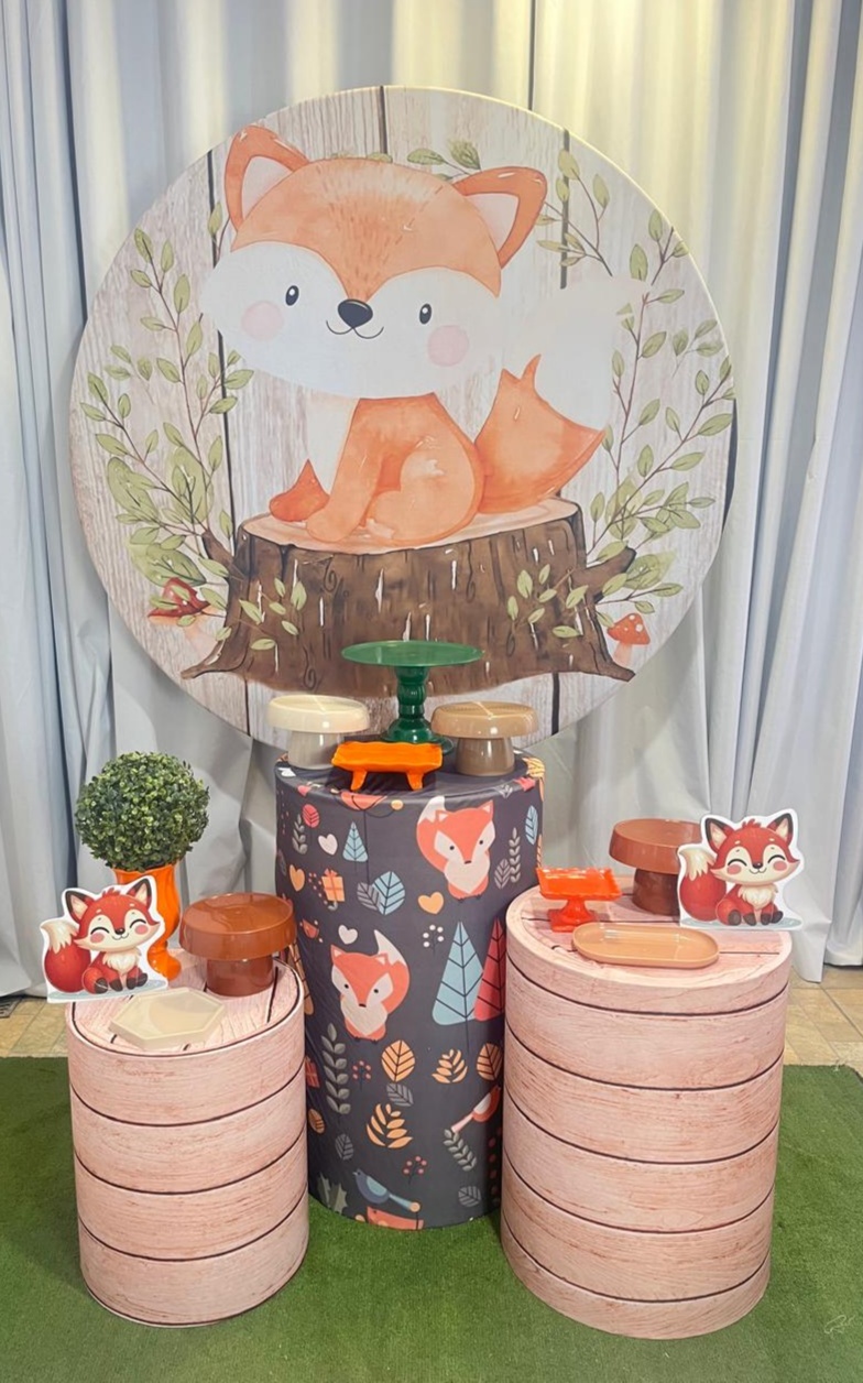 Alugue Decoração Tema Raposa ( Modelo 1) - BGI FESTAS