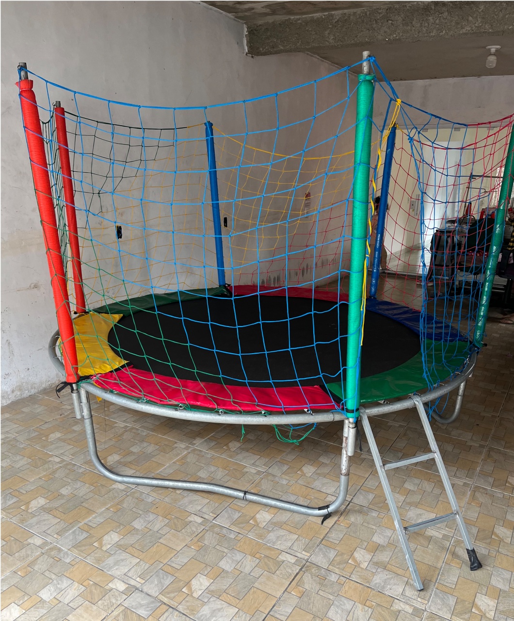 Cama Elástica 2,40 - BGI FESTAS