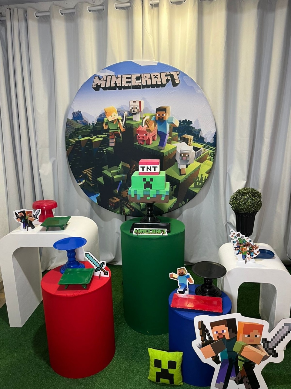 Alugue Decoração Tema Minecraft ( Modelo 2 )  - BGI FESTAS