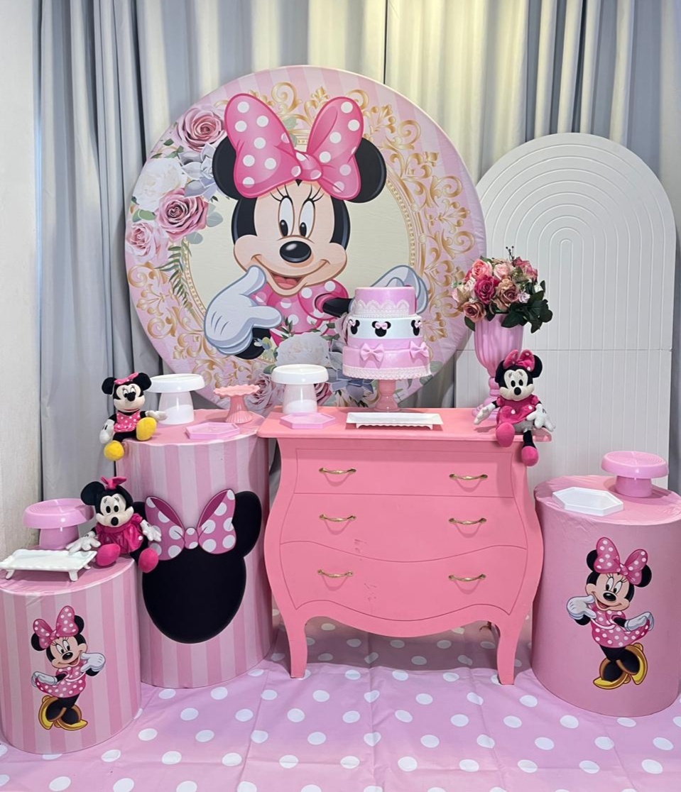 Alugue Decoração Tema Minnie Rosa ( Modelo 3) - BGI FESTAS
