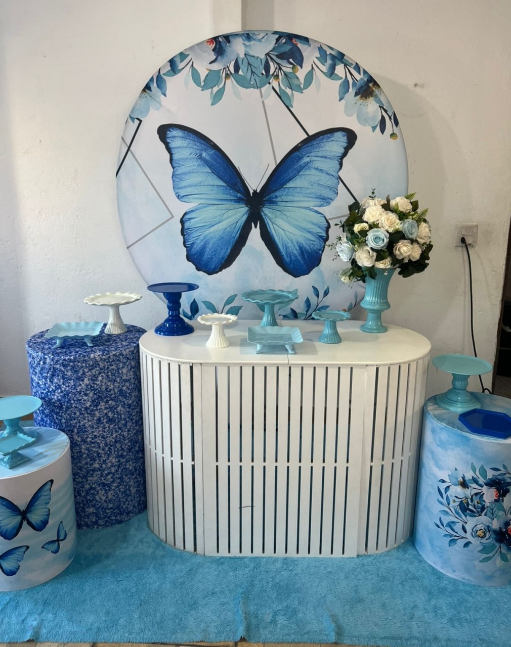 Alugue Decoração Tema Borboleta Azul ( Modelo 2)     - BGI FESTAS