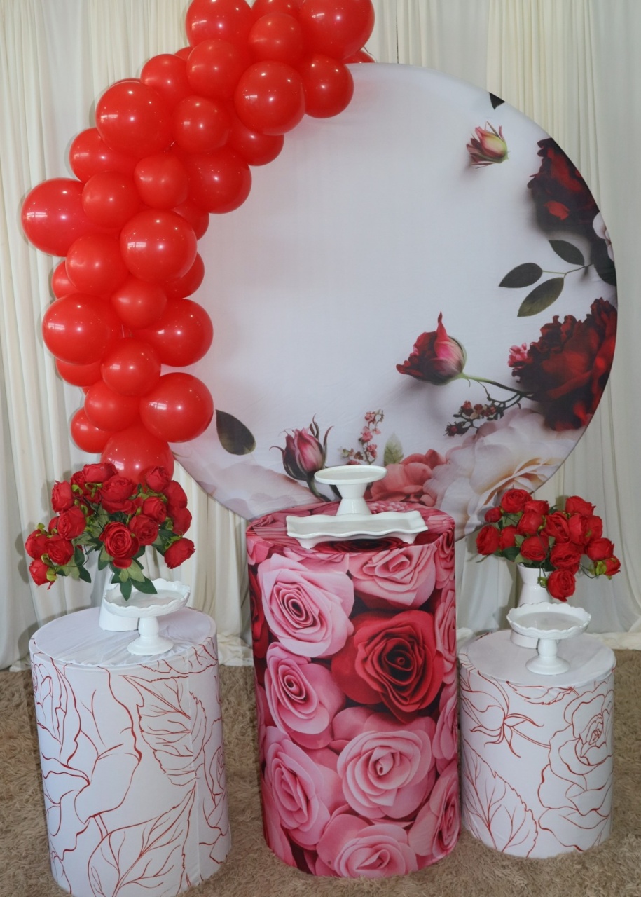 Tema Rosas Vermelha Com Branco  - belas festa 