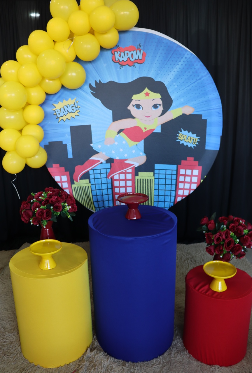 Tema Mulher Maravilha  - belas festa 