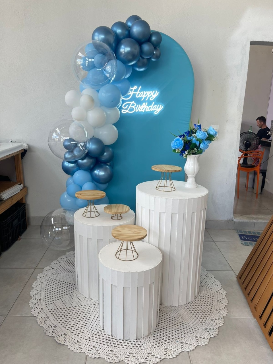 Kit P Romano Azul Com Tapete E Led  - labeladecor